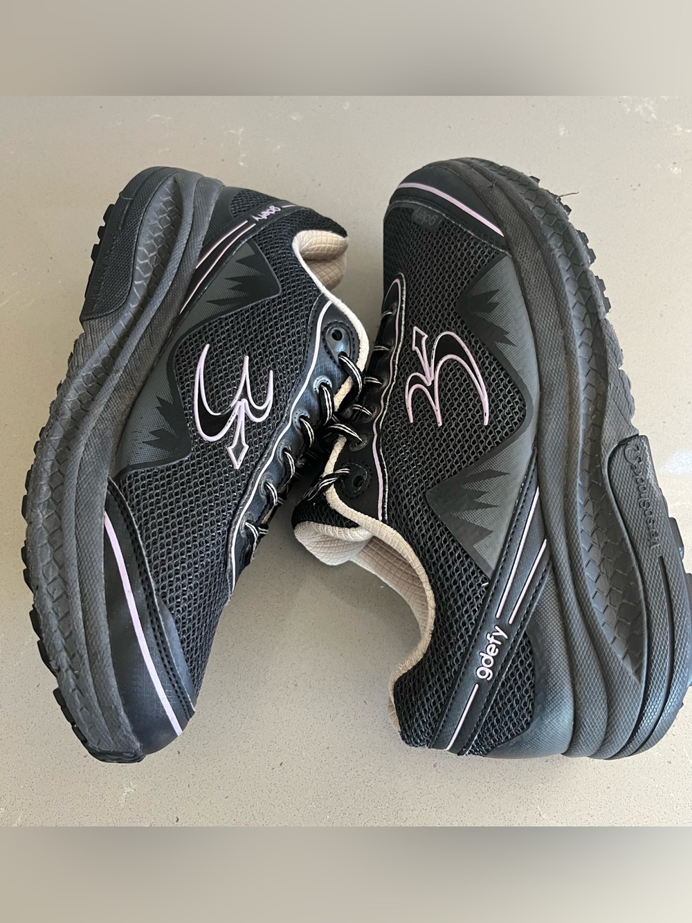 GDEFY Women’s 10 Black Purple Gravity Defyer Comfort Fit ION Athletic Shoes - Picture 10 of 12